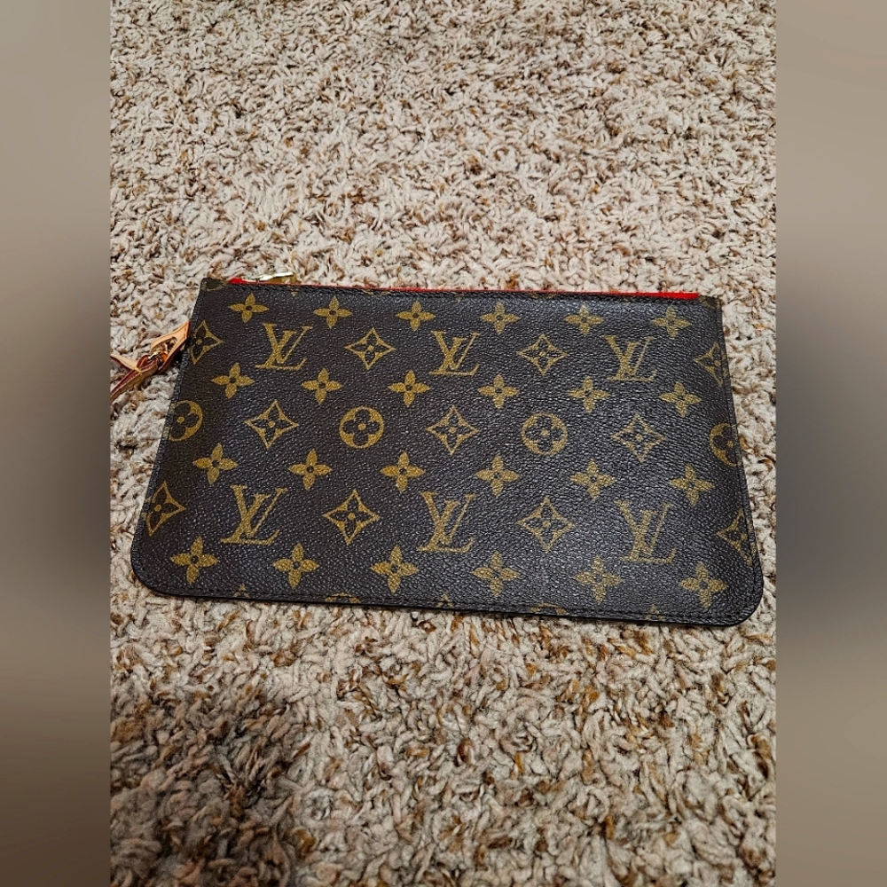 Louis Vuitton neverfull pochette GM